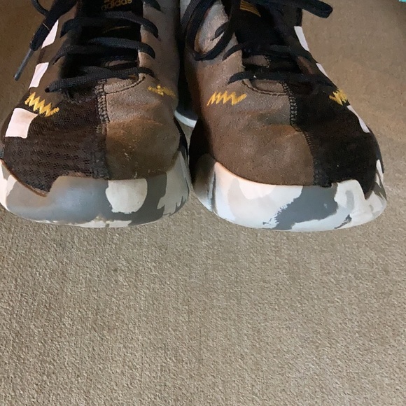 ADIDAS Pro Next 2019 Kids Mid Top Basketball Shoes/Sneakers - Picture 5 of 10